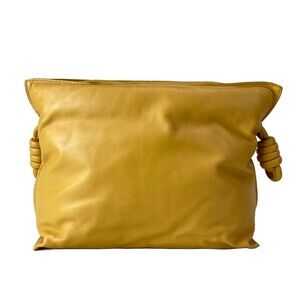 Loewe Flamenco Clutch Puffer Clutch Bag A411FC1X67 Camel (light brown)